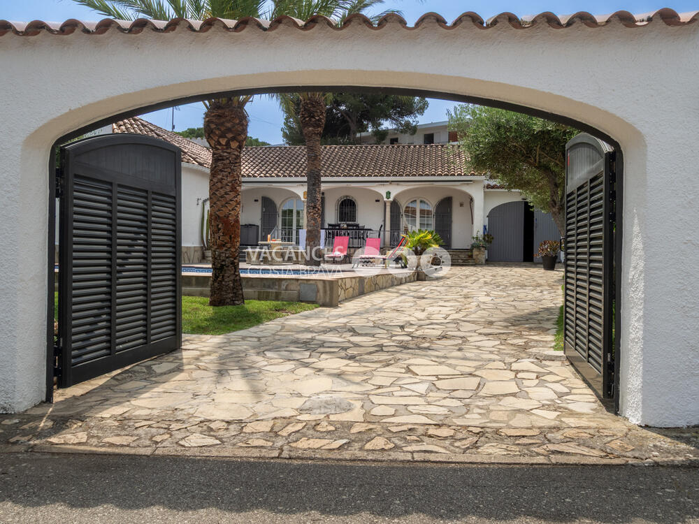PALMERA PALMERA Casa aislada / Villa Escala (L') PALMERA PALMERA Casa aislada / Villa Escala (L')
