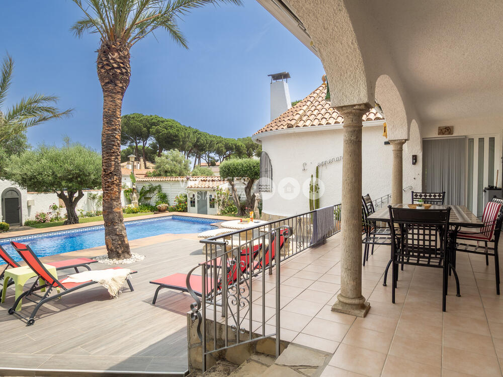 PALMERA PALMERA Casa aislada / Villa Escala (L') PALMERA PALMERA Casa aislada / Villa Escala (L')