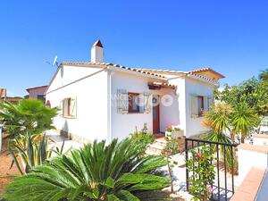 D-45771 DESTINATA Casa aislada Riells L'Escala