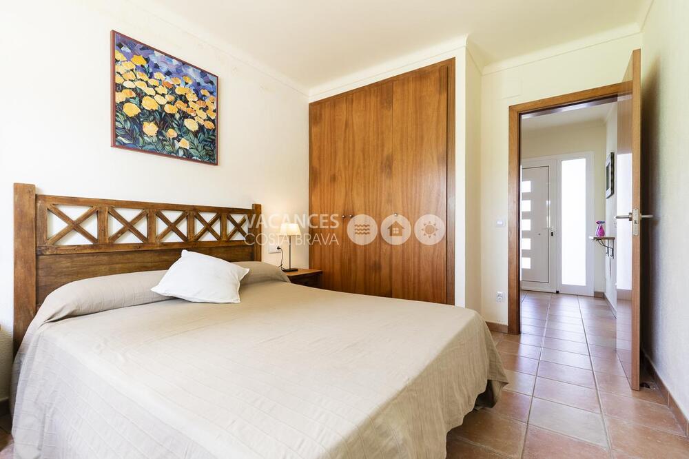 FLOR FLOR Casa aislada / Villa Riells - Port L'Escala FLOR FLOR Casa aislada / Villa Riells - Port L'Escala