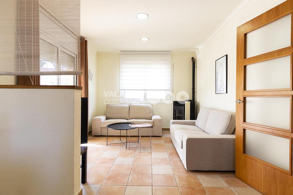 FLOR FLOR Casa aislada / Villa Riells - Port L'Escala FLOR FLOR Casa aislada / Villa Riells - Port L'Escala
