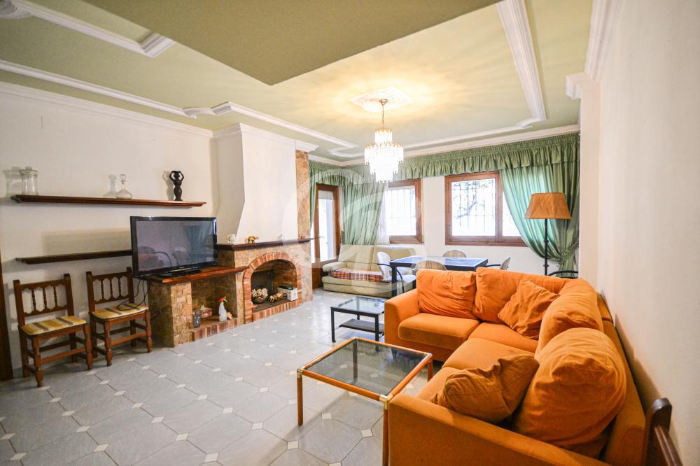 A6007 CASA CON GRAN TERRENO EN PALAFRUGELL Casa adosada Palafrugell Palafrugell