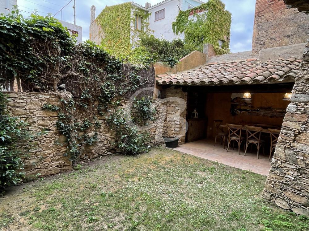 2142 FANTASTICA CASA DE PUEBLO RESTAURADA CON JARDIN EN BEGUR Casa de pueblo Centre Begur 2142 FANTASTICA CASA DE PUEBLO RESTAURADA CON JARDIN EN BEGUR Casa de pueblo Centre Begur