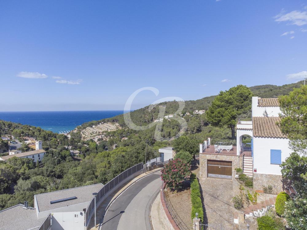 2150 CASA INDIVIDUAL CON GRAN TERRENO Y VISTAS ESPECTACULARES AL MAR Casa aislada / Villa Es Valls Begur