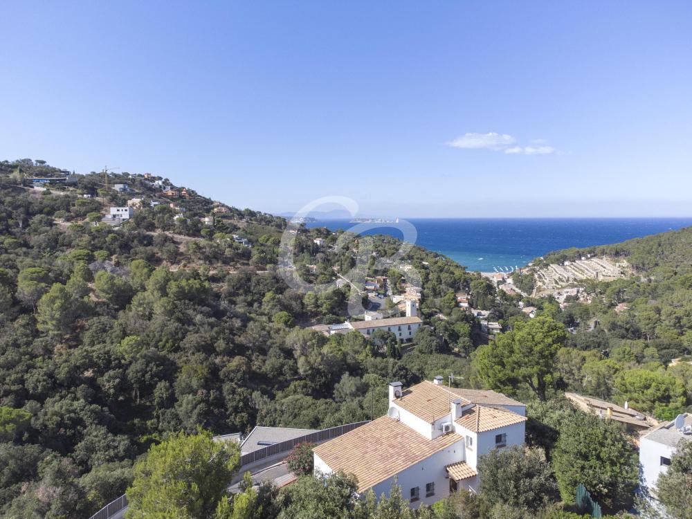 2150 CASA INDIVIDUAL CON GRAN TERRENO Y VISTAS ESPECTACULARES AL MAR Casa aislada / Villa Es Valls Begur