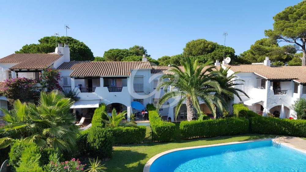 704 CASA ADOSSADA A VILLA BLANCA DE PLATJA DE PALS Casa adossada Platja de Pals Pals