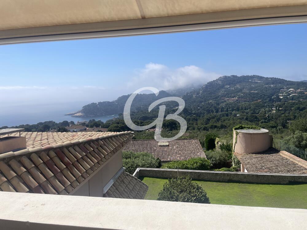 220 PRECIOSO APARTAMENTO CON VISTAS AL MAR Y PISCINA EN AIGUABLAVA Apartamento Aiguablava Begur