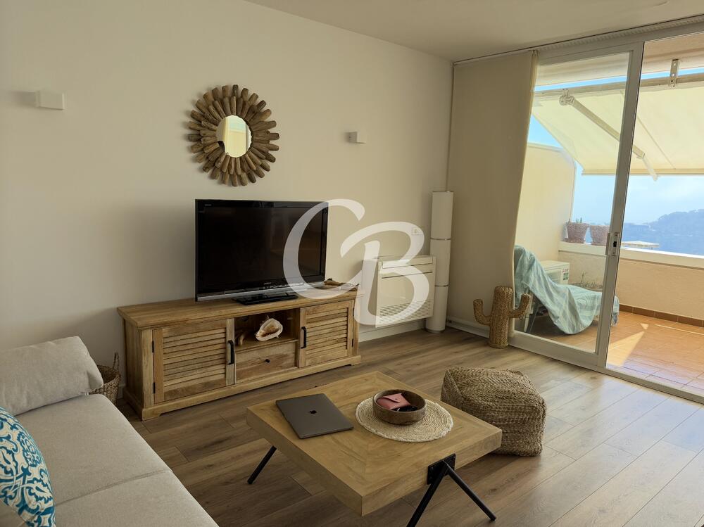 220 PRECIOSO APARTAMENTO CON VISTAS AL MAR Y PISCINA EN AIGUABLAVA Apartamento Aiguablava Begur