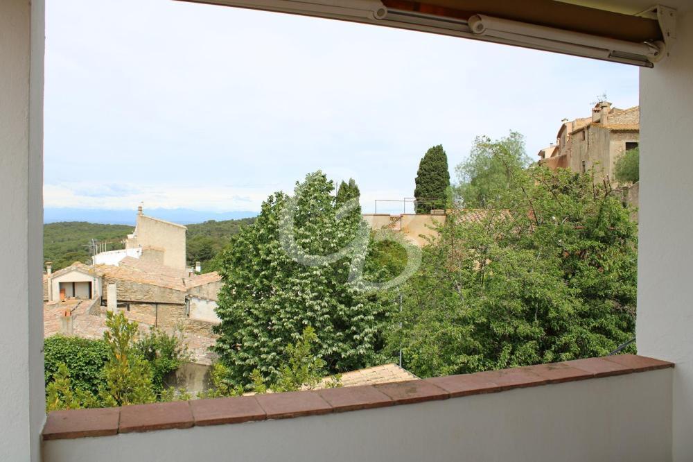1090 APARTAMENTO DUPLEX EN EL CENTRO DE BEGUR Apartament centre Begur