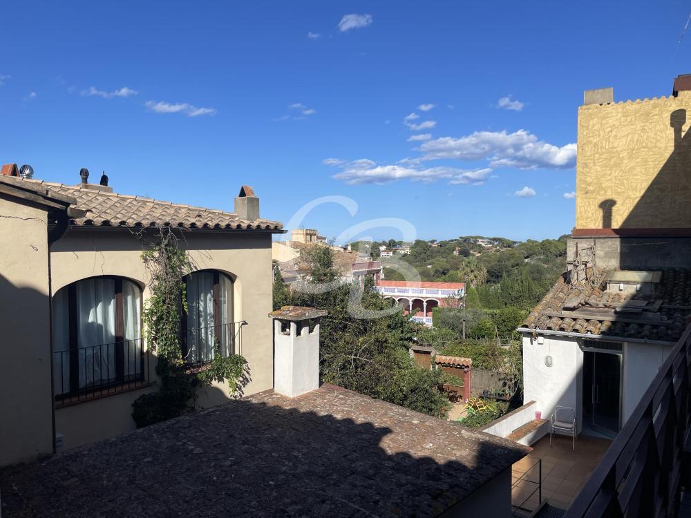 1094 APARTAMENTO DUPLEX CON TERRAZAS SITUADO EN EL CENTRO DE BEGUR Apartamento Centre Begur