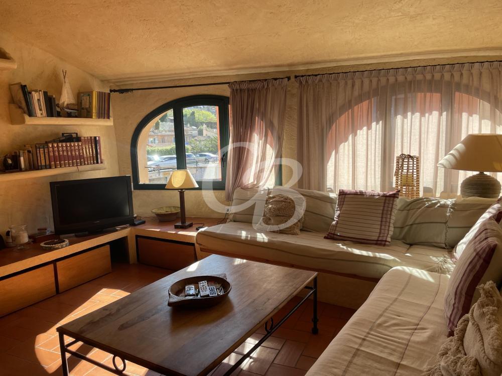 1094 APARTAMENTO DUPLEX CON TERRAZAS SITUADO EN EL CENTRO DE BEGUR Apartamento Centre Begur