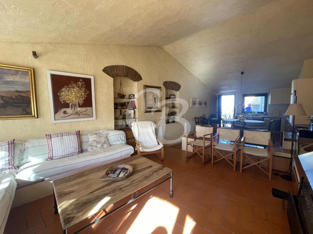 1094 APARTAMENTO DUPLEX CON TERRAZAS SITUADO EN EL CENTRO DE BEGUR Apartamento Centre Begur