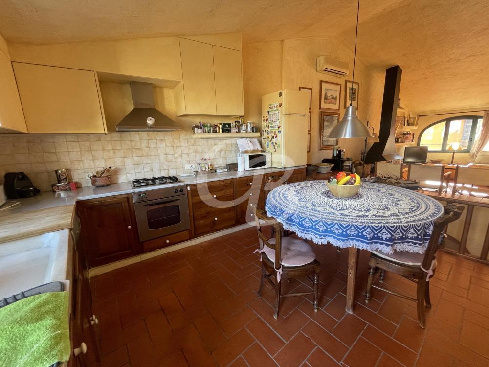 1094 APARTAMENTO DUPLEX CON TERRAZAS SITUADO EN EL CENTRO DE BEGUR Apartamento Centre Begur