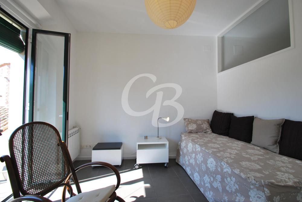 1095 ÀTICO DÚPLEX CON AMPLIA TERRAZA SITUADO EN EL CENTRO DE BEGUR Apartamento Centre Begur