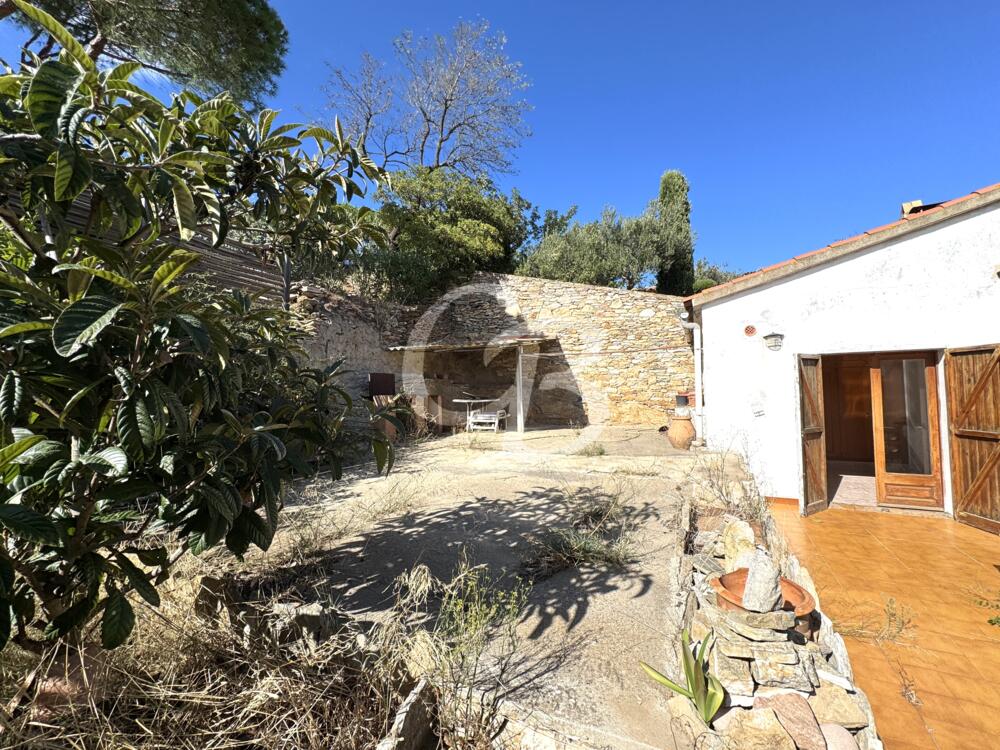 2160 BONICA CASA DE POBLE SITUADA AL CENTRE  DE BEGUR AMB  GRAN JARDÍ Casa de pueblo Centre Begur