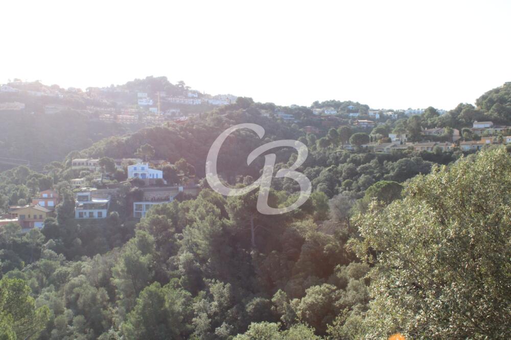 T169 TERRENYS EN VENDA A LA ZONA DE ES VALLS PER A LA CONSTRUCCIÓ DE CASES INDIVIDUALS Terreno Es Valls Begur