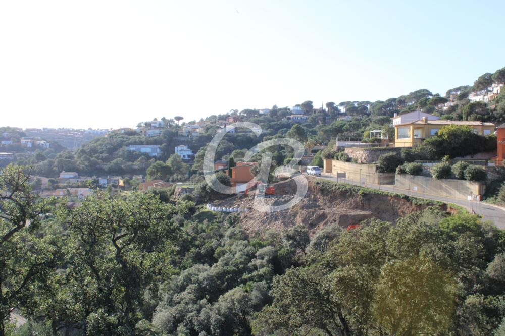 T169 TERRENYS EN VENDA A LA ZONA DE ES VALLS PER A LA CONSTRUCCIÓ DE CASES INDIVIDUALS Terreno Es Valls Begur