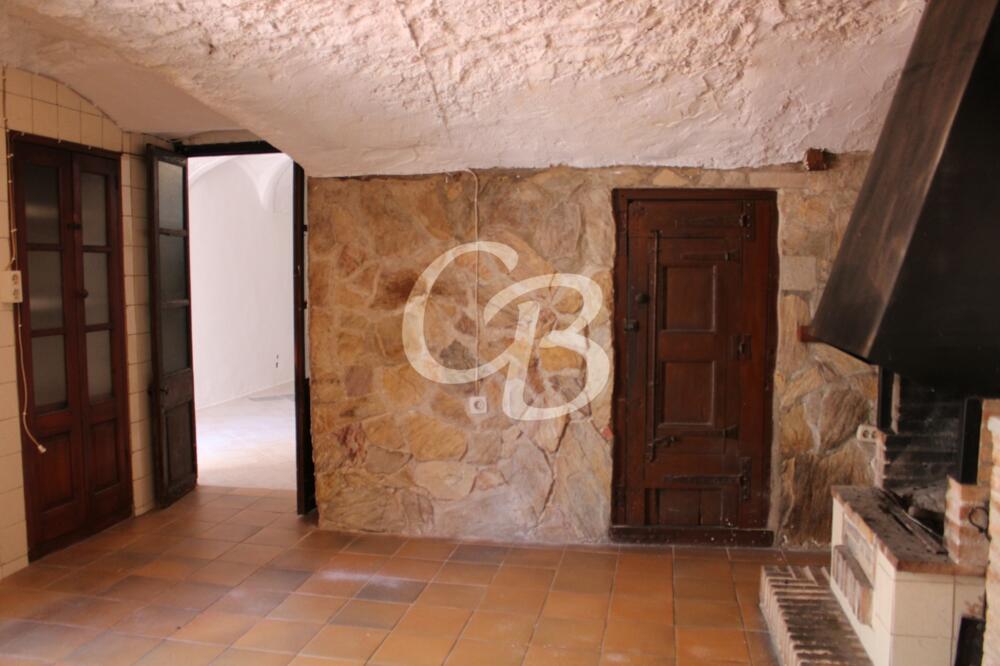 2168 CASA DE POBLE A BEGUR Casa adosada Centre Begur