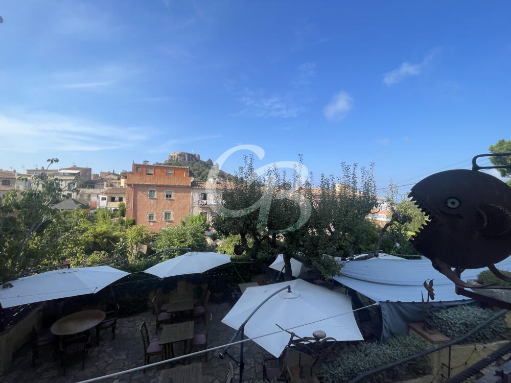 2171 LOCAL COMERCIAL, RESTAURANT I VIVENDA SITUAT AL CENTRE DE BEGUR Espacio comercial Centre Begur