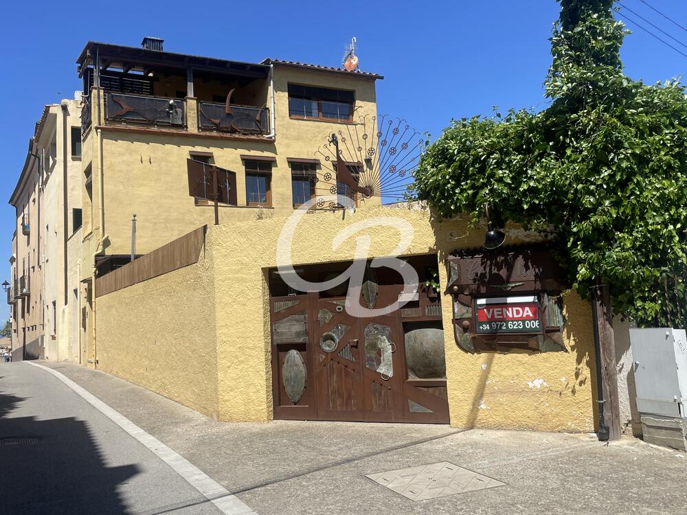2171 LOCAL COMERCIAL, RESTAURANT I VIVENDA SITUAT AL CENTRE DE BEGUR Espacio comercial Centre Begur 2171 LOCAL COMERCIAL, RESTAURANT I VIVENDA SITUAT AL CENTRE DE BEGUR Espacio comercial Centre Begur