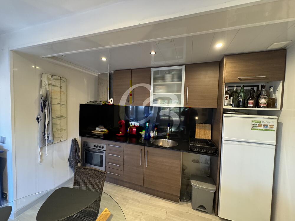 2172 APARTAMENTO SITUADO EN EL CENTRO DE BEGUR CON TERRAZA Y VISTAS AL CASTILLO Apartamento  Begur