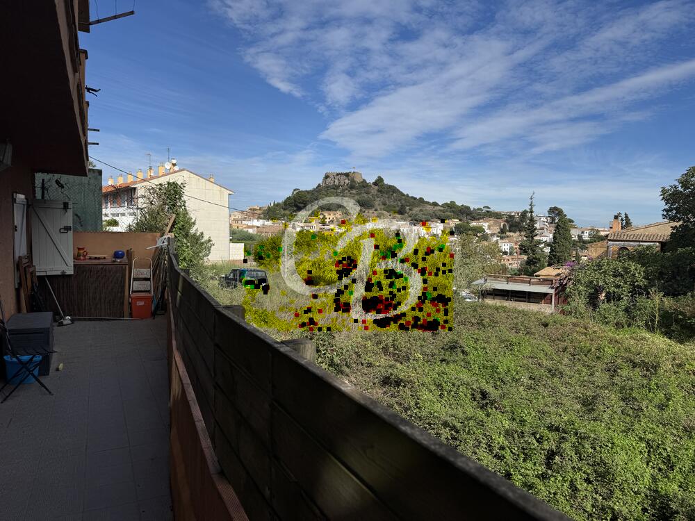 2172 APARTAMENTO SITUADO EN EL CENTRO DE BEGUR CON TERRAZA Y VISTAS AL CASTILLO Apartamento  Begur