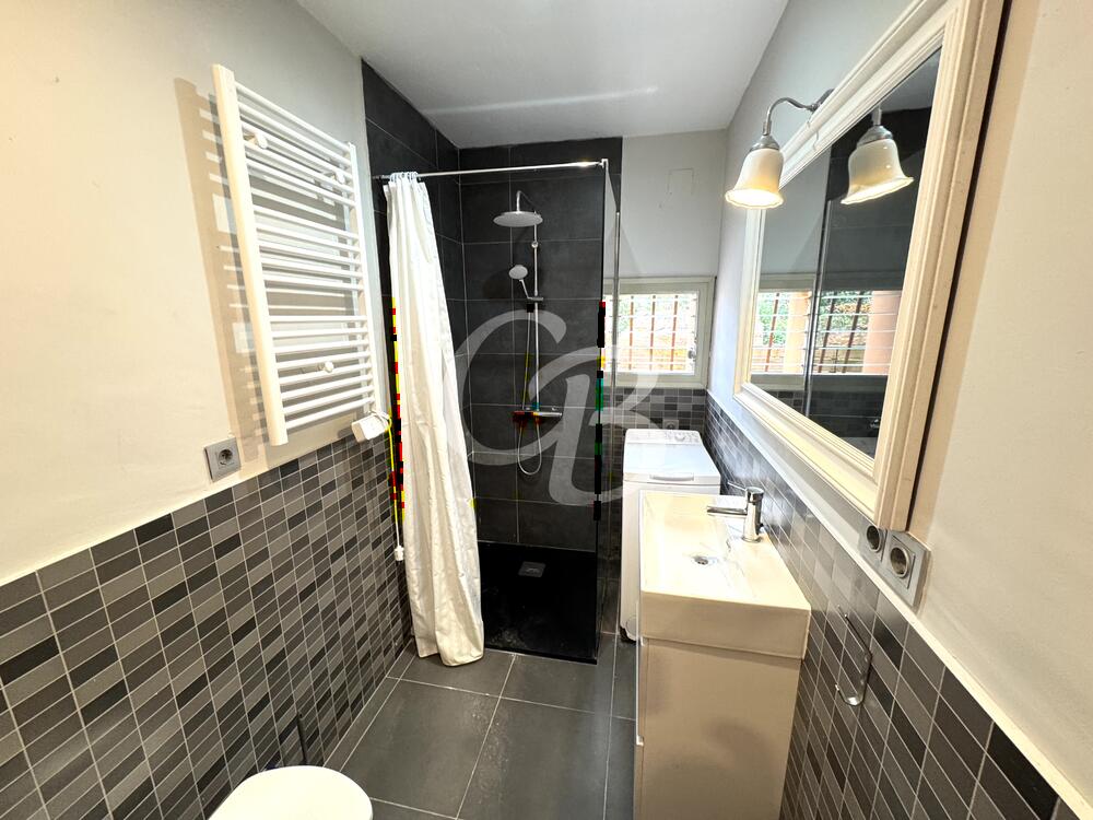 2172 APARTAMENTO SITUADO EN EL CENTRO DE BEGUR CON TERRAZA Y VISTAS AL CASTILLO Apartamento  Begur