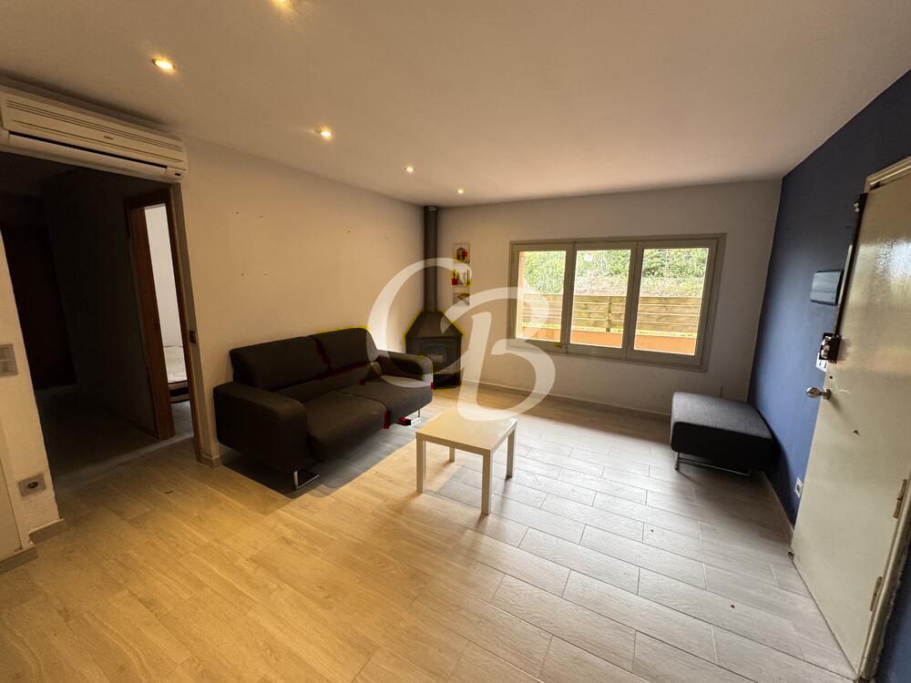 2172 APARTAMENTO SITUADO EN EL CENTRO DE BEGUR CON TERRAZA Y VISTAS AL CASTILLO Apartamento  Begur