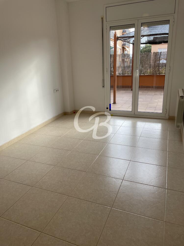 2173 APARTAMENT BEN SITUAT A PALAFRUGELL APROP DEL CAP AMB GRAN TERRASSA, ASCENSOR I PÀRQUING Apartamento CAP Palafrugell