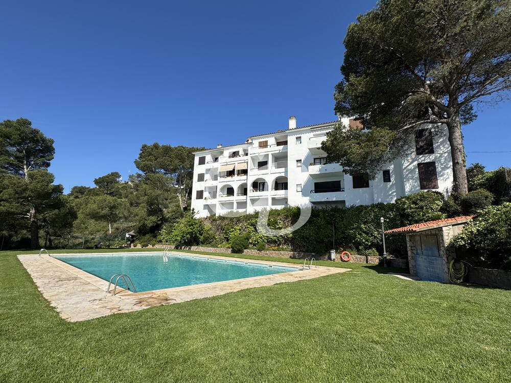 2180 PRECIÓS APARTAMENT REFORMAT AMB PISCINA, PÀRQUING, TRASTER  I VISTES AL MAR SITUAT A LA BORNA (BEGUR) Apartamento La Borna Begur