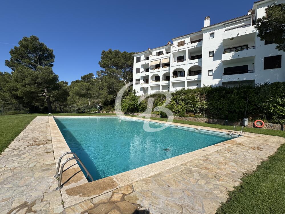 2180 PRECIÓS APARTAMENT REFORMAT AMB PISCINA, PÀRQUING, TRASTER  I VISTES AL MAR SITUAT A LA BORNA (BEGUR) Apartamento La Borna Begur