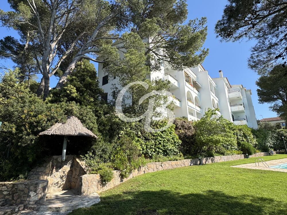 2180 PRECIÓS APARTAMENT REFORMAT AMB PISCINA, PÀRQUING, TRASTER  I VISTES AL MAR SITUAT A LA BORNA (BEGUR) Apartamento La Borna Begur