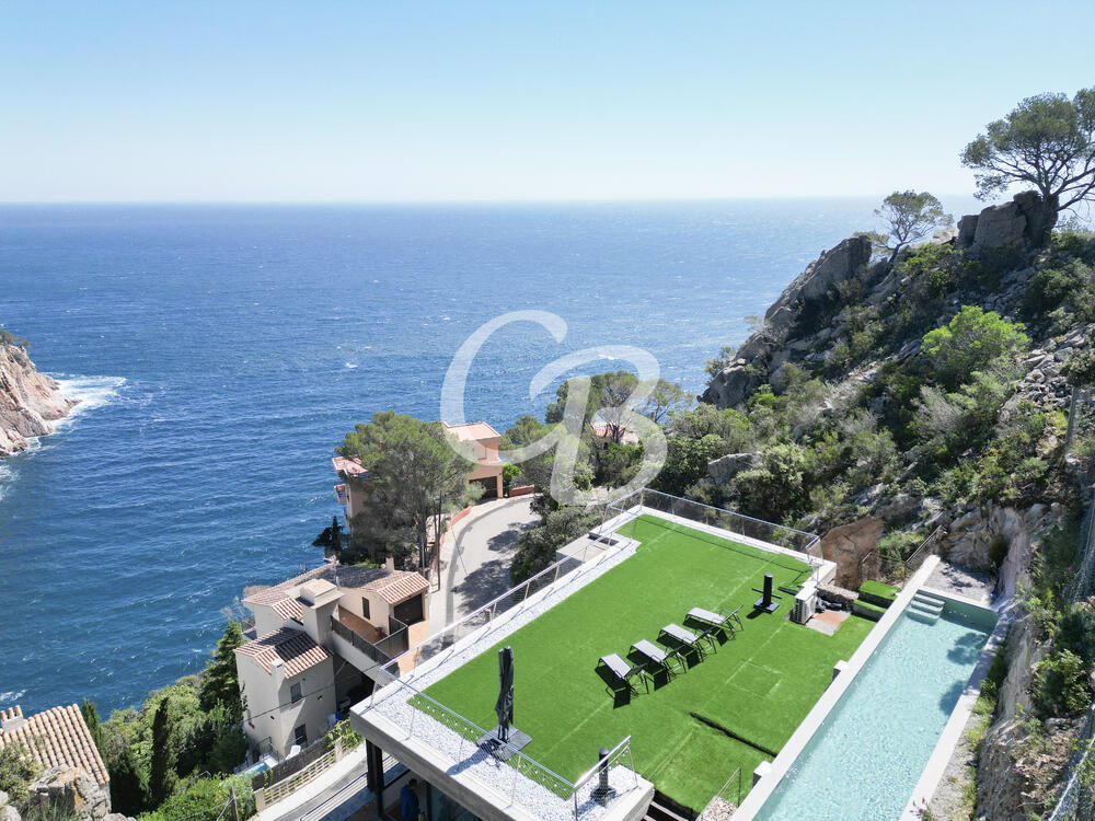 221 CASA AIGUABLAVA Casa aïllada / Villa Aiguablava Begur 221 CASA AIGUABLAVA Casa aïllada / Villa Aiguablava Begur