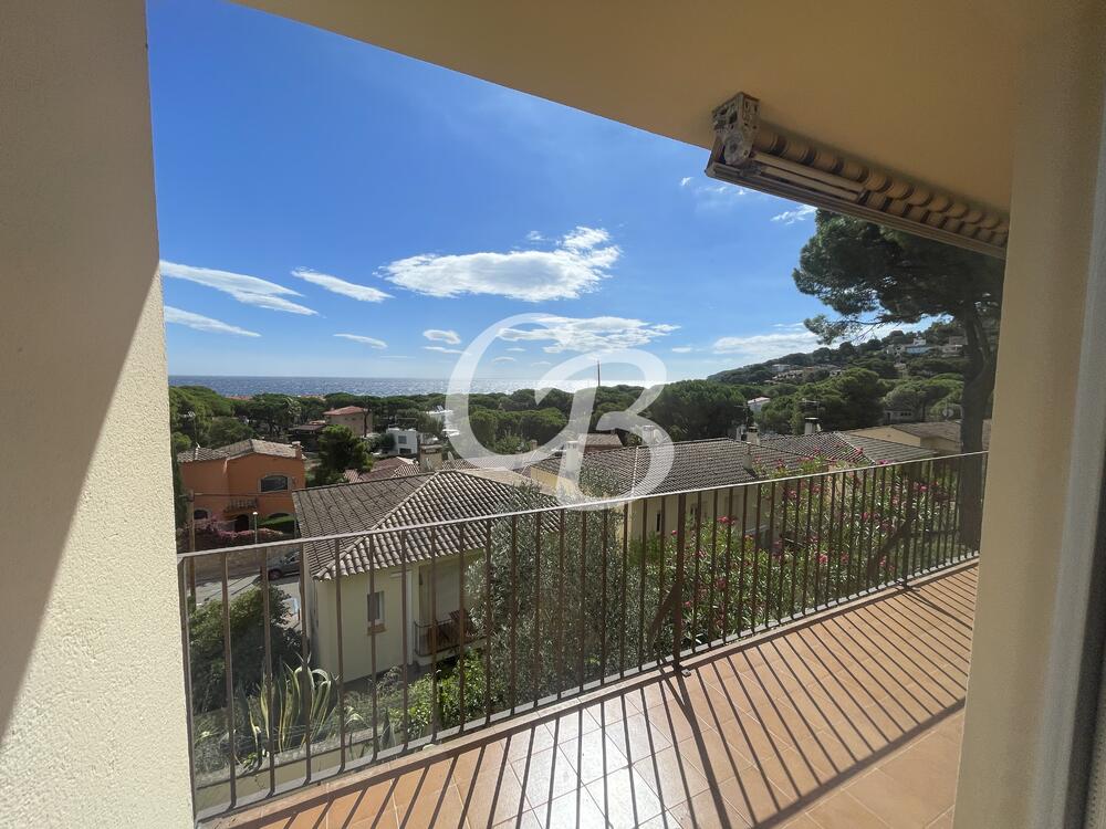 2185 APARTAMENT AMB VISTES AL MAR I ÀMPLIA TERRASSA A PALS Apartamento Platja de Pals Pals