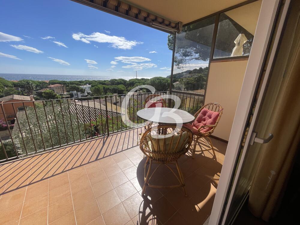 2185 APARTAMENT AMB VISTES AL MAR I ÀMPLIA TERRASSA A PALS Apartamento Platja de Pals Pals
