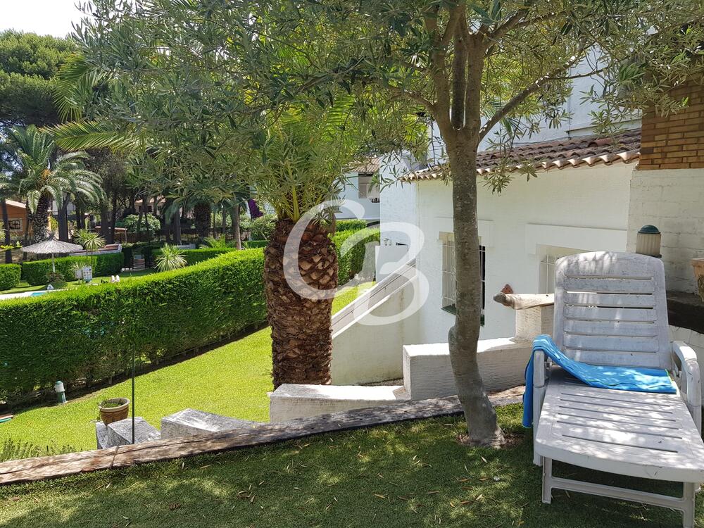 A2146 CASA CANTONERA AMB PISCINA COMUNITÀRIA SITUADA A PLATJA DE PALS Casa adosada Platja de Pals Pals