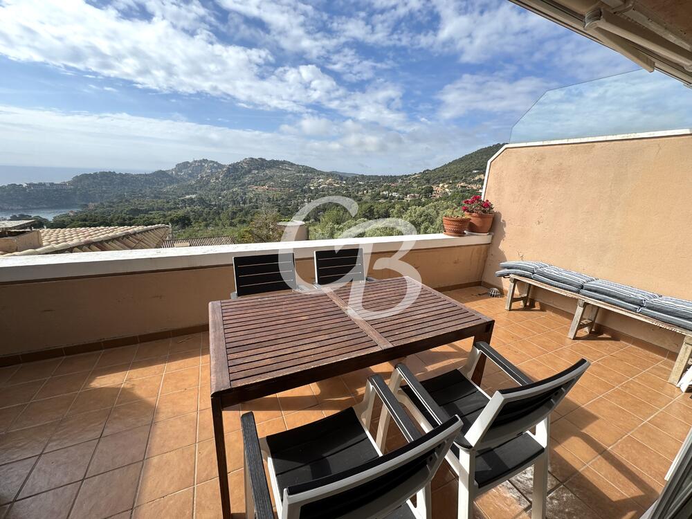 1104 PRECIÓS APARTAMENT AMB VISTES PANORÀMIQUES AL MAR AMB PISCINA I PK A AIGUABLAVA Apartamento Aiguablava Begur