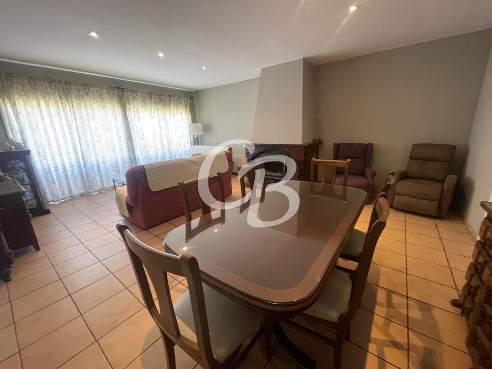 1105 APARTAMENT AMB AMPLI JARDÍ I GARATGE SITUAT A BEGUR AMB VISTES AL CASTELL DE BEGUR Piso Sa Fontansa Begur