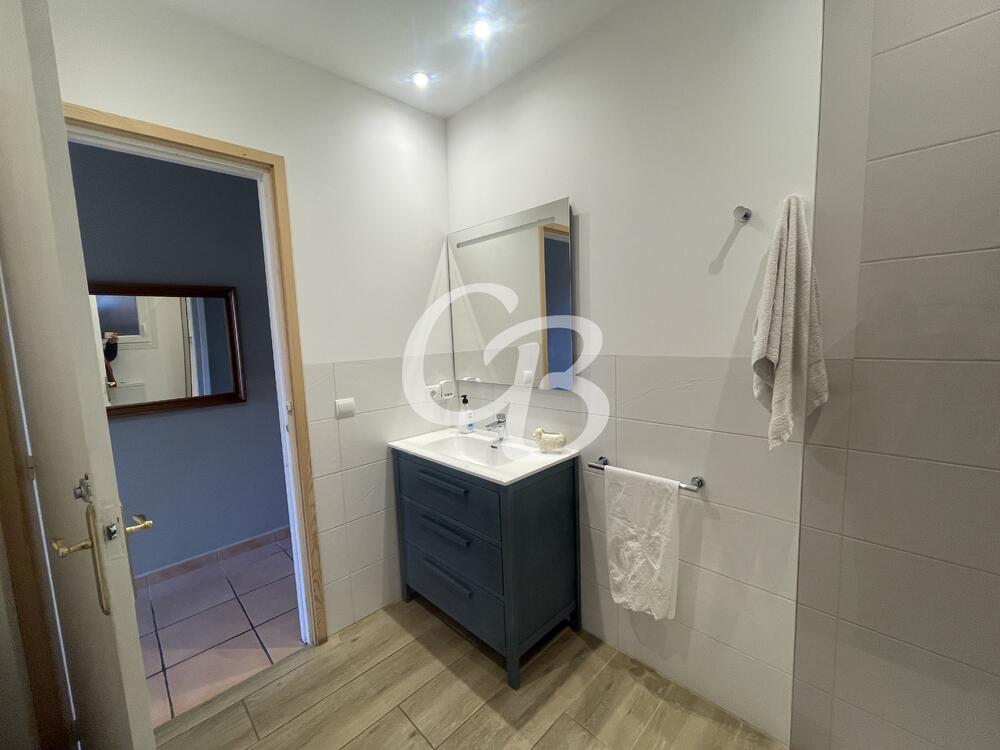 1105 APARTAMENT AMB AMPLI JARDÍ I GARATGE SITUAT A BEGUR AMB VISTES AL CASTELL DE BEGUR Piso Sa Fontansa Begur