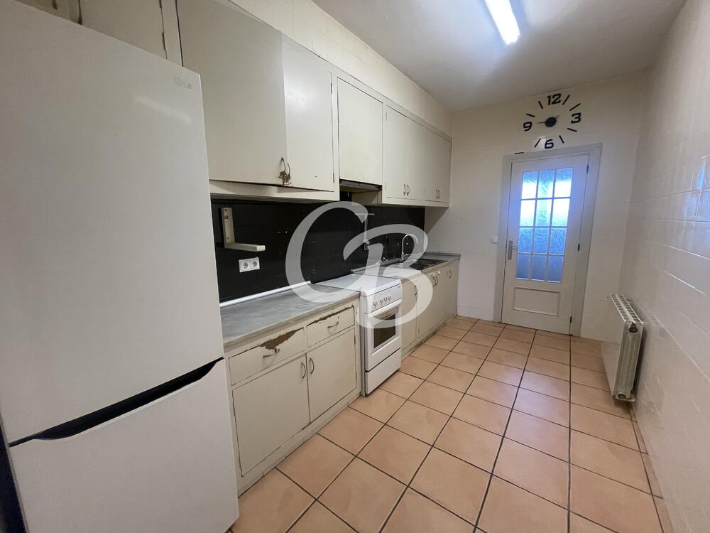 1105 APARTAMENT AMB AMPLI JARDÍ I GARATGE SITUAT A BEGUR AMB VISTES AL CASTELL DE BEGUR Piso Sa Fontansa Begur