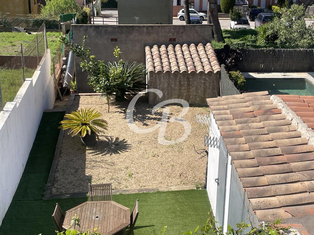 1105 APARTAMENT AMB AMPLI JARDÍ I GARATGE SITUAT A BEGUR AMB VISTES AL CASTELL DE BEGUR Piso Sa Fontansa Begur