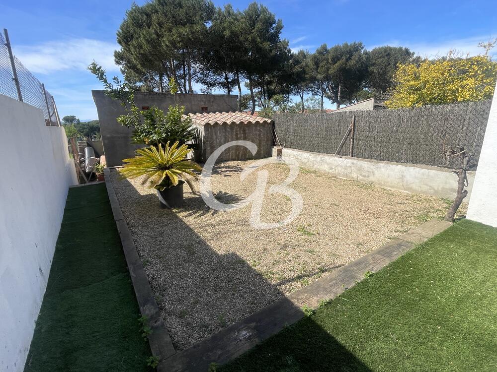1105 APARTAMENT AMB AMPLI JARDÍ I GARATGE SITUAT A BEGUR AMB VISTES AL CASTELL DE BEGUR Piso Sa Fontansa Begur