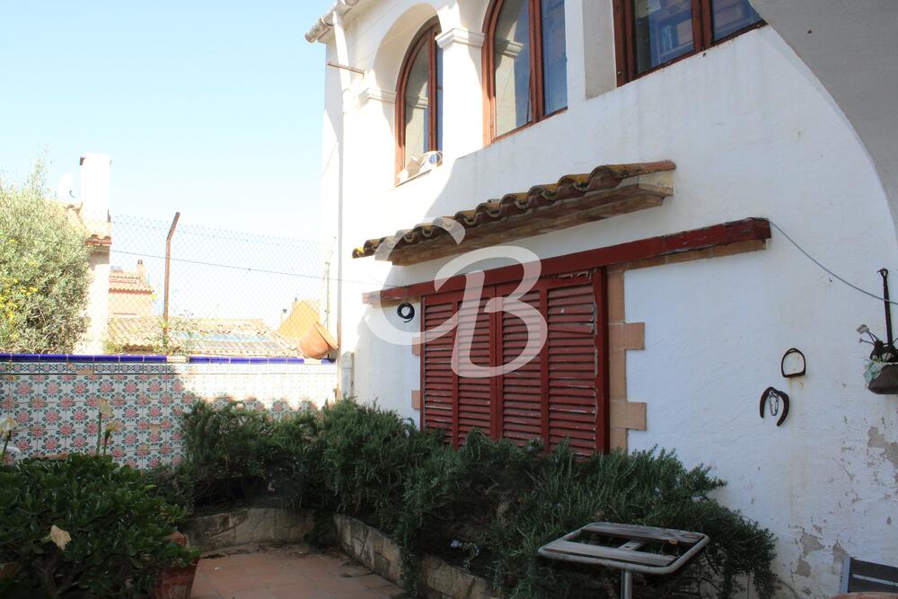 A2151 CASA DE POBLE PER REFORMAR SITUADA A BEGUR  Casa de pueblo Centre Begur