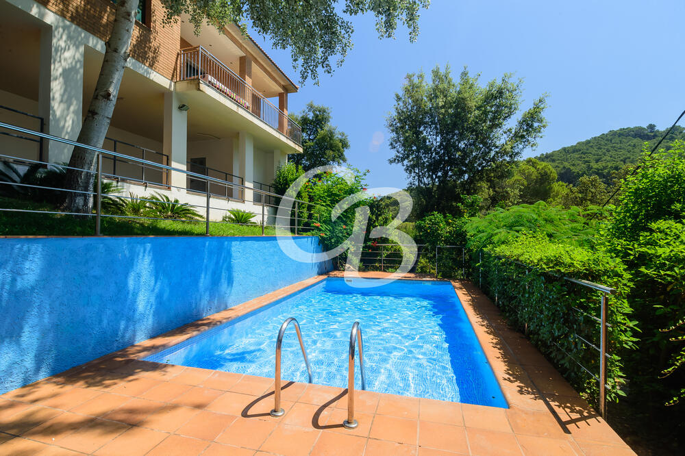 2194 CASA INDIVIDUAL AMB PISCINA PRIVADA A SA RIERA Casa aislada / Villa Sa Riera Begur