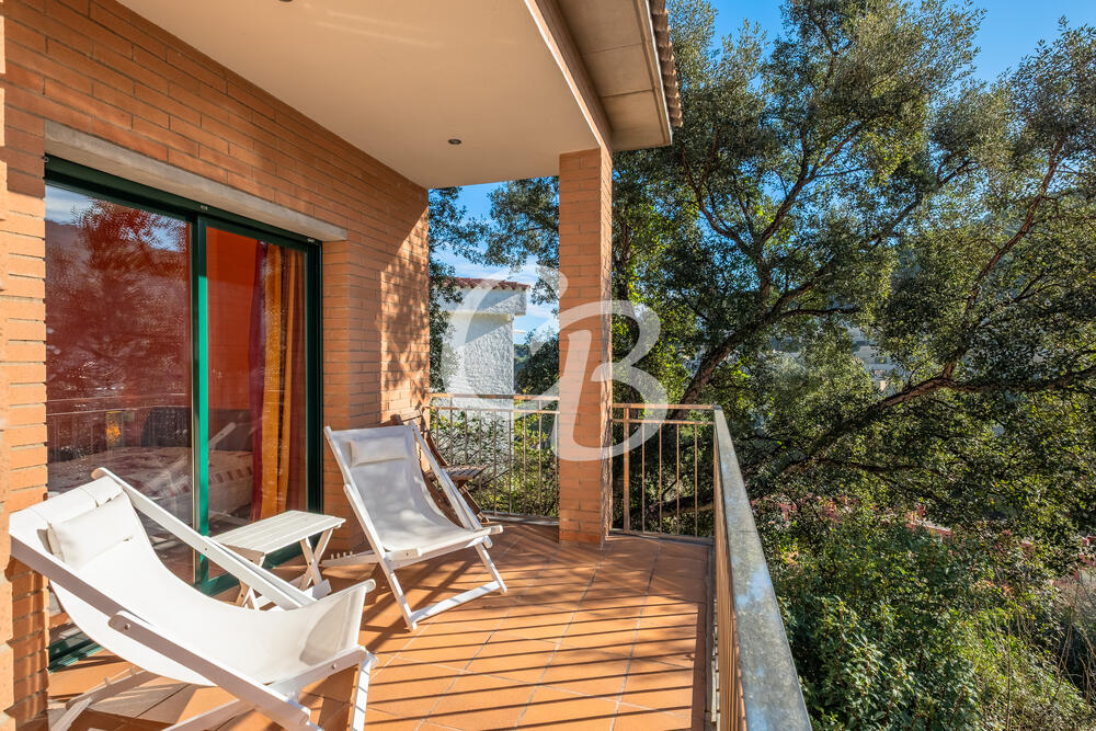 2194 CASA INDIVIDUAL AMB PISCINA PRIVADA A SA RIERA Casa aislada / Villa Sa Riera Begur