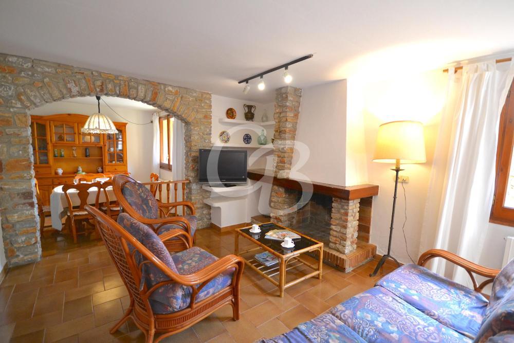 101 APARTAMENTO CENTRICO Y CONFORTABLE DE ALQUILER EN BEGUR Apartament Centre Begur