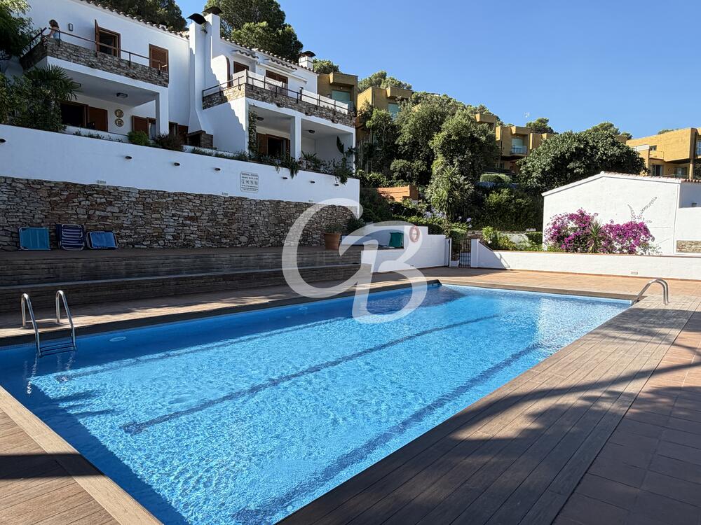 306 APARTAMENTO  CON ESPECTACULAR PISCINA EN LA BORNA Apartamento La Borna Begur