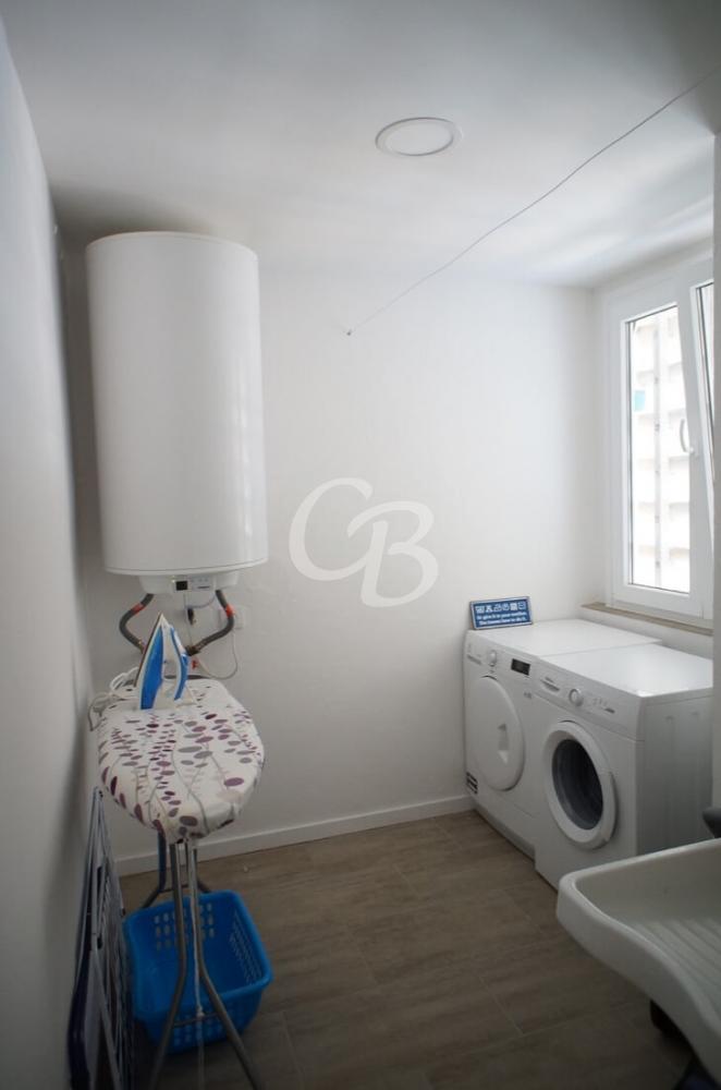 213 Apartament de lloguer en Aiguablava. Capacitat 6 persones. Vistes al mar. Pàrquing.