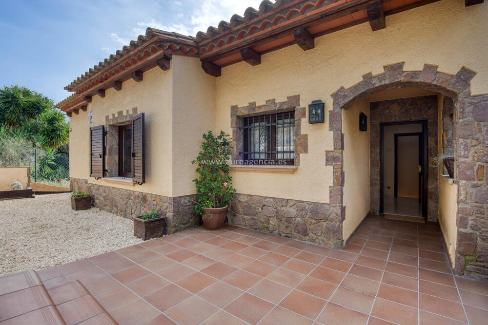 219-4 URBANITZACIÓ MAS AMBRÓS Casa aislada / Villa URBANITZACIÓ MAS AMBRÓS Calonge 219-4 URBANITZACIÓ MAS AMBRÓS Casa aislada / Villa URBANITZACIÓ MAS AMBRÓS Calonge