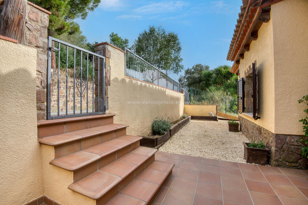 219-4 URBANITZACIÓ MAS AMBRÓS Casa aislada / Villa URBANITZACIÓ MAS AMBRÓS Calonge 219-4 URBANITZACIÓ MAS AMBRÓS Casa aislada / Villa URBANITZACIÓ MAS AMBRÓS Calonge